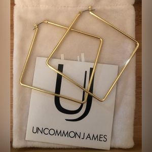 Square uncommon James hoops